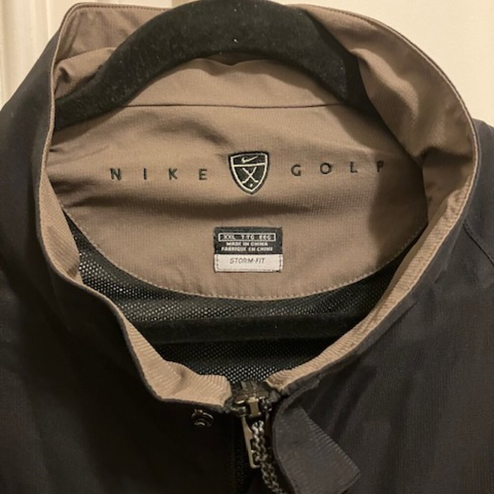 Nike Golf Jacket - Storm Fit - Picture 2 of 7